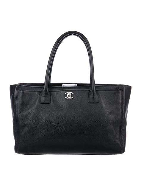 chanel executive cerf tote discontinued|chanel cerf executive shopper tote.